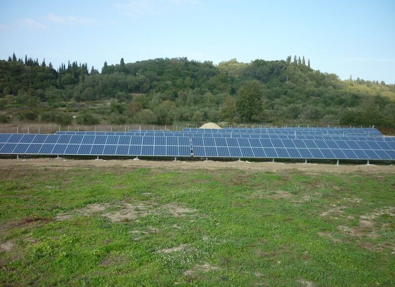 Εικόνα του ολοκληρωμένου φωτοβολταϊκού πάρκου.